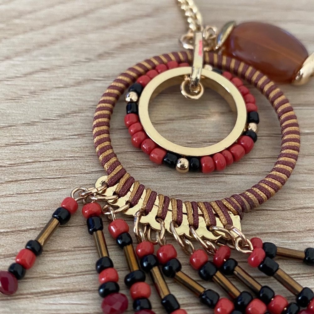 A246 - B4 -  ~ Necklace ~ Red Color - Picture 13 of 14